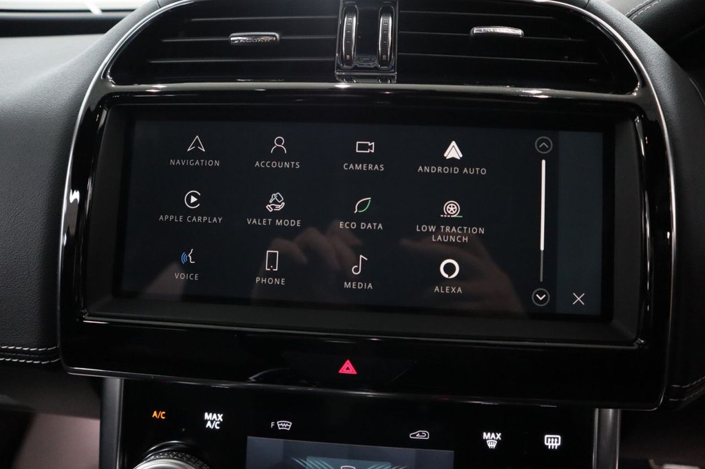 Used Jaguar XE 2023 for sale - 76868214: Photo 32