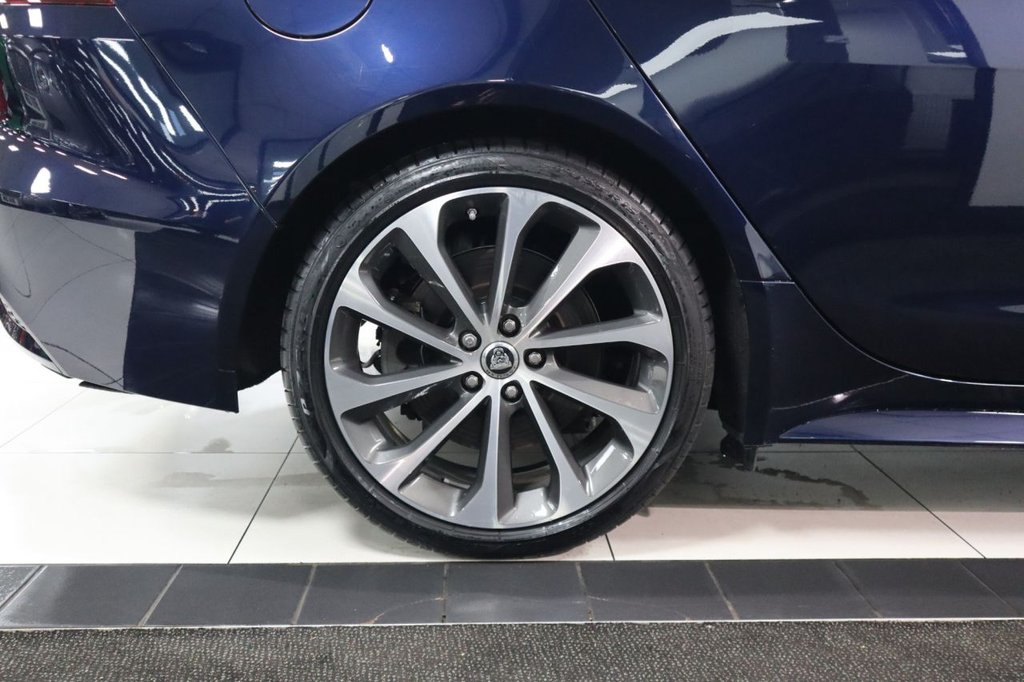 Used Jaguar XE 2023 for sale - 76868214: Photo 8