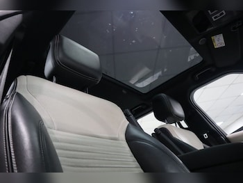 Used Land Rover Discovery 2021 for sale - 77451946: Photo