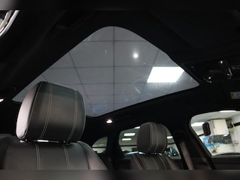 Used Land Rover Range Rover Velar 2018 for sale - 76500971: Photo