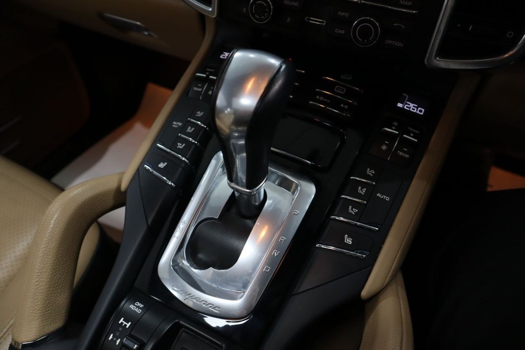 Used Porsche Cayenne 2014 for sale - 77042519: Photo 19