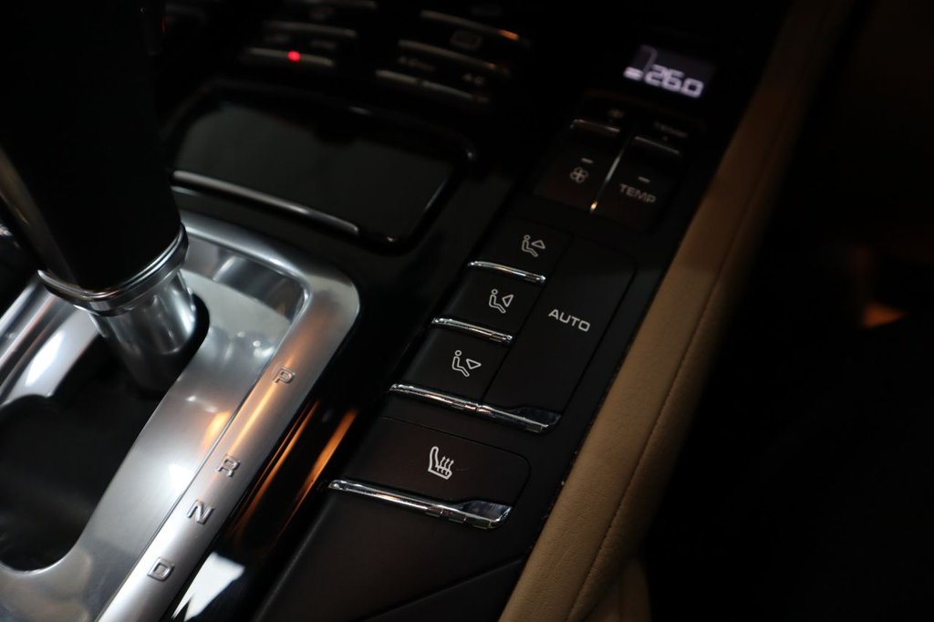 Used Porsche Cayenne 2014 for sale - 77042519: Photo 20