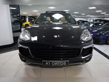 Used Porsche Cayenne 2014 for sale - 77042519: Photo