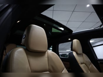 Used Porsche Cayenne 2014 for sale - 77042519: Photo