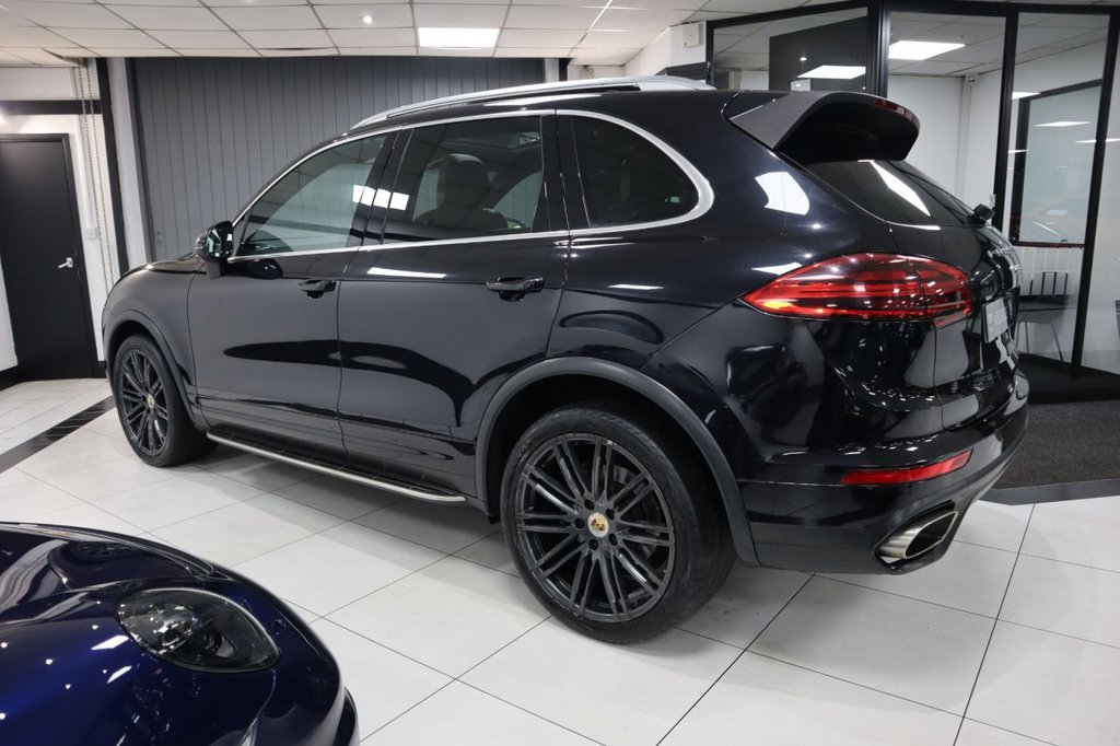 Used Porsche Cayenne 2014 for sale - 77042519: Photo 5