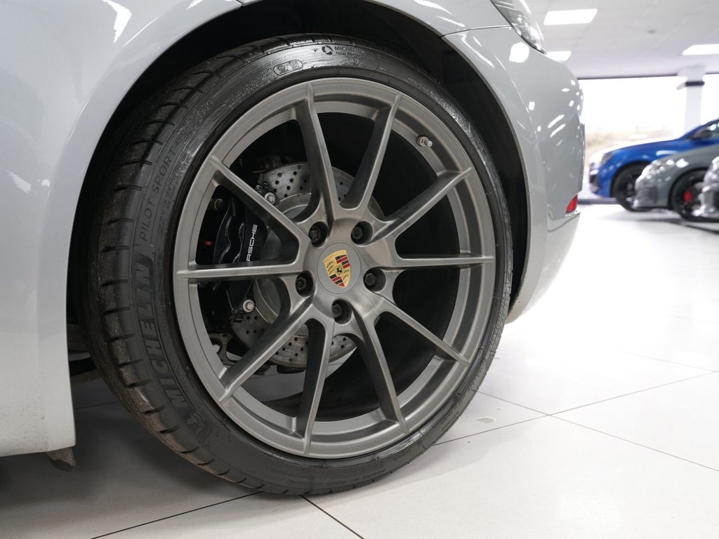 Used Porsche Cayman 2022 for sale - 77785929: Photo 13