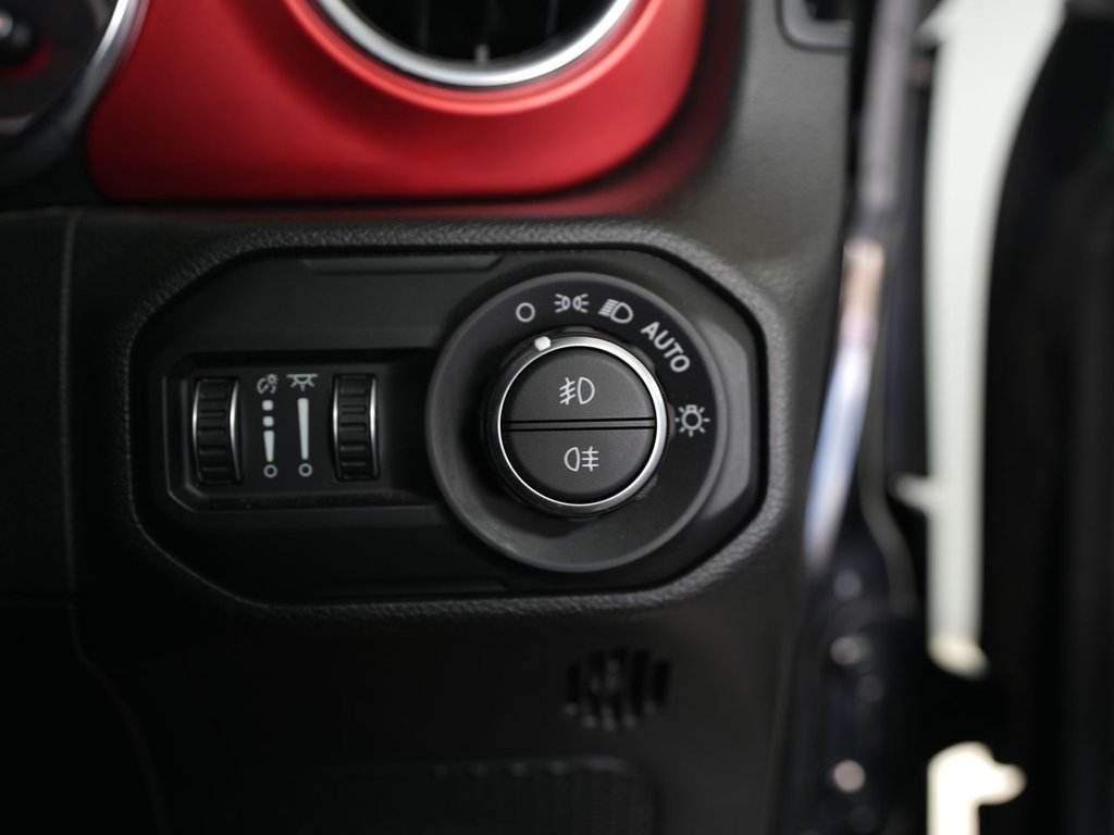 Used Jeep Wrangler 2022 for sale - 77936000: Photo 32