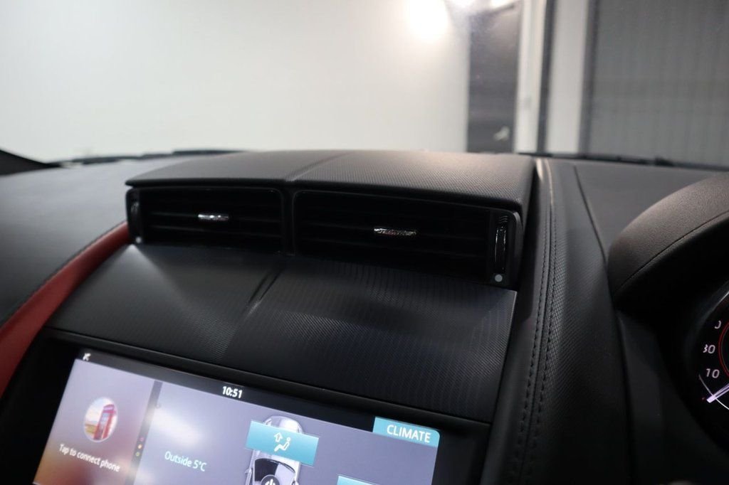 Used Jaguar F-Type 2019 for sale - 77263610: Photo 17
