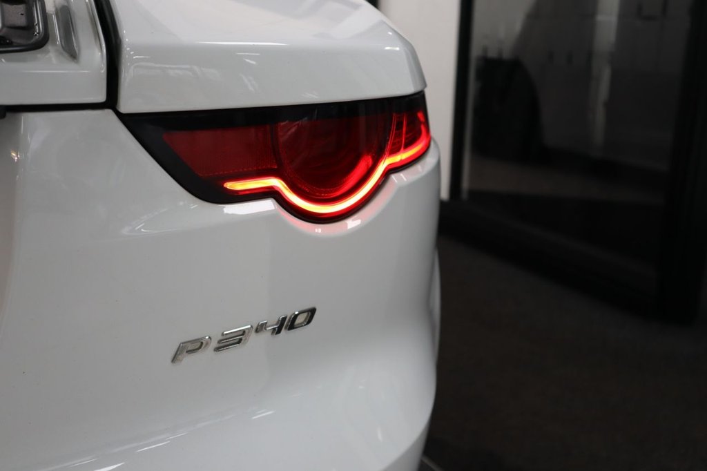 Used Jaguar F-Type 2019 for sale - 77263610: Photo 22