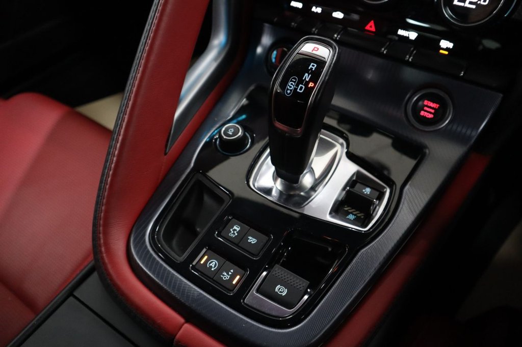 Used Jaguar F-Type 2019 for sale - 77263610: Photo 33