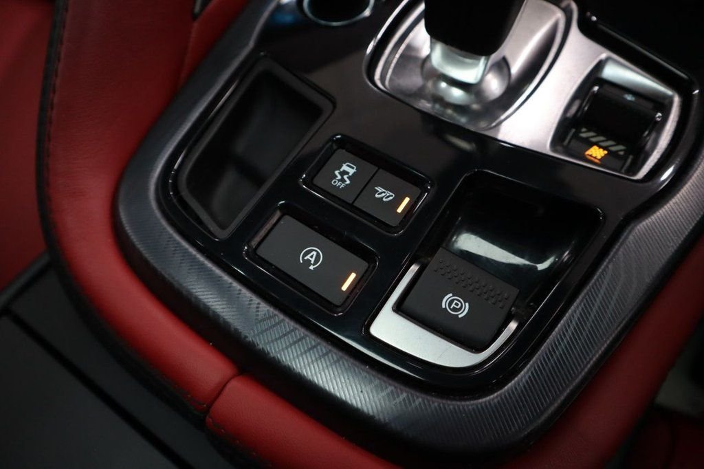 Used Jaguar F-Type 2019 for sale - 77263610: Photo 7