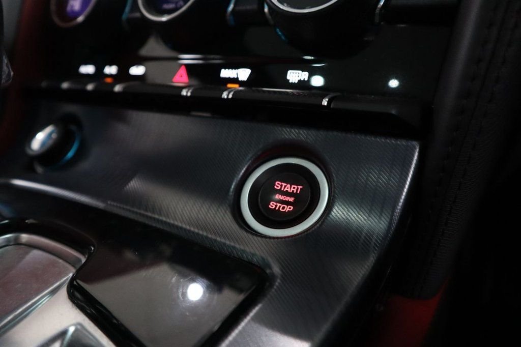 Used Jaguar F-Type 2019 for sale - 77263610: Photo 8