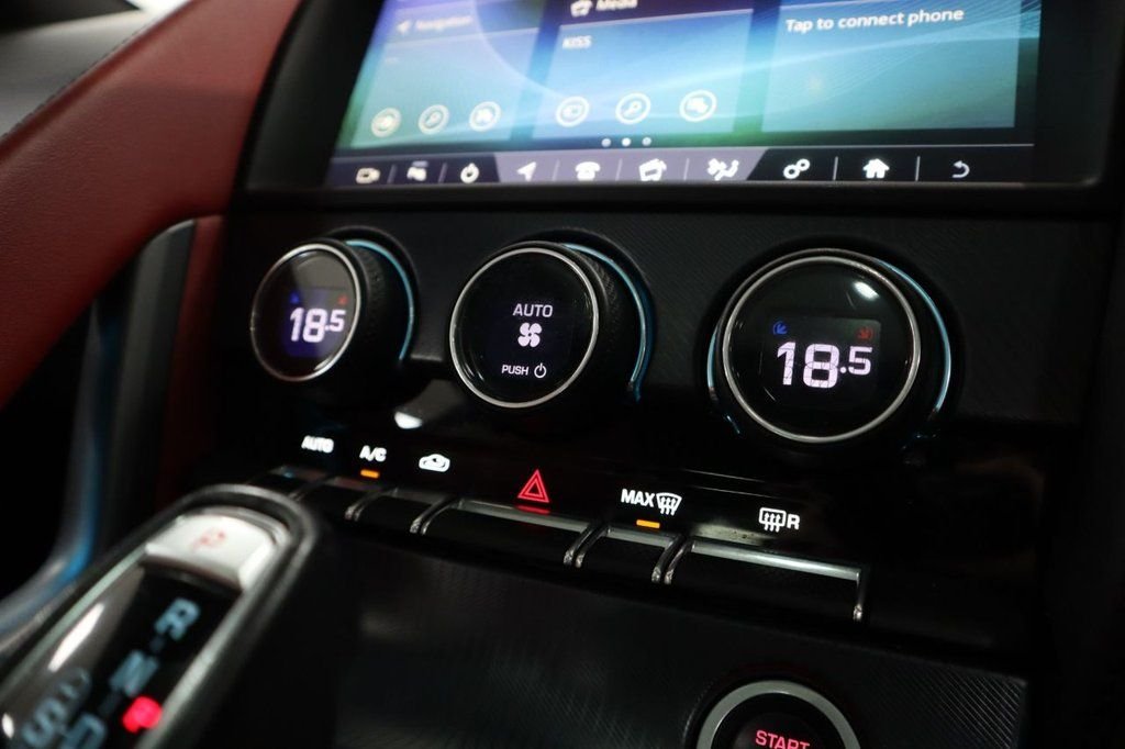 Used Jaguar F-Type 2019 for sale - 77263610: Photo 9