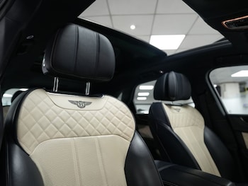 Used Bentley Bentayga 2018 for sale - 78468684: Photo