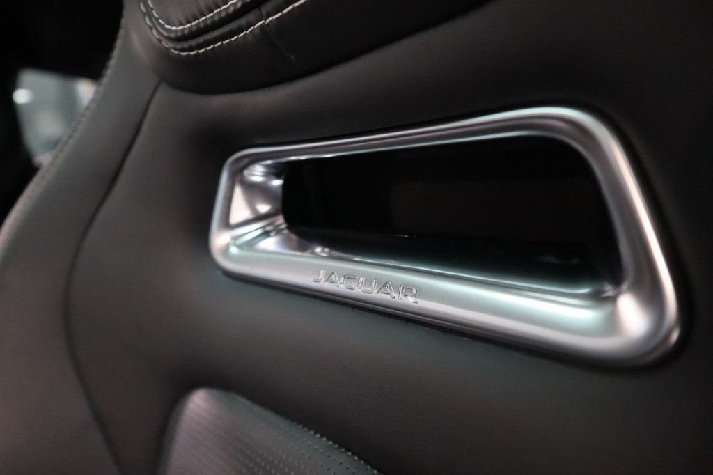 Used Jaguar F-Type 2019 for sale - 76417270: Photo 16