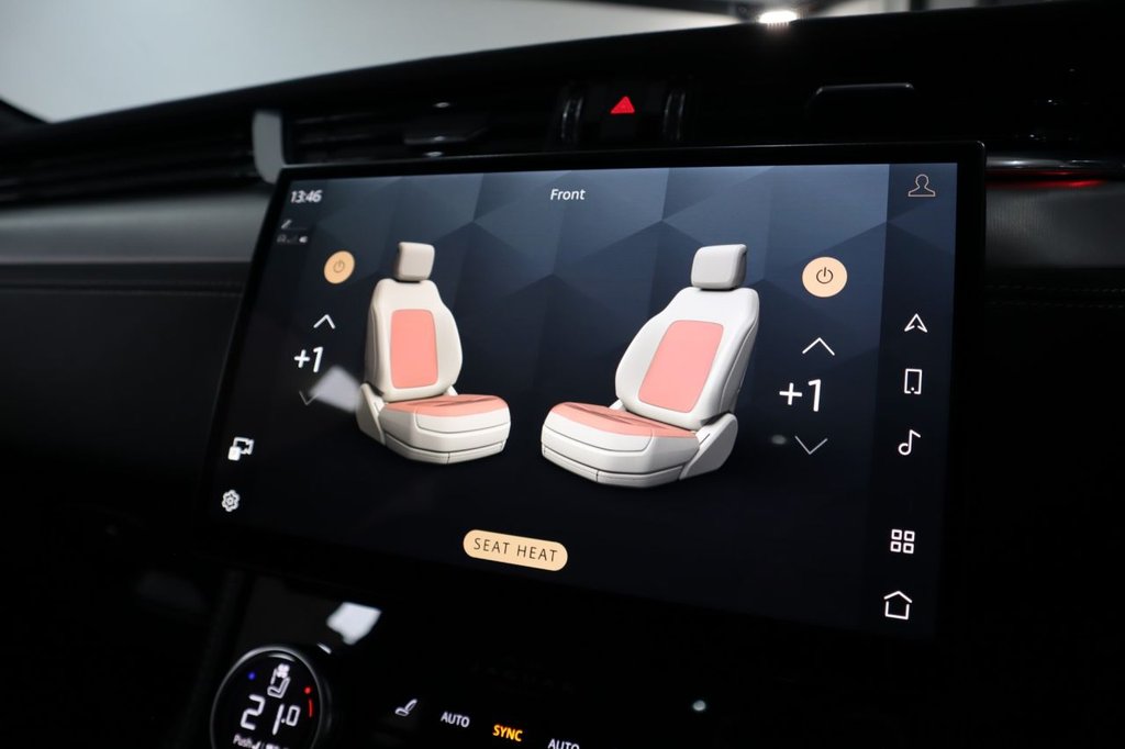 Used Jaguar F-Pace 2021 for sale - 76039202: Photo 41