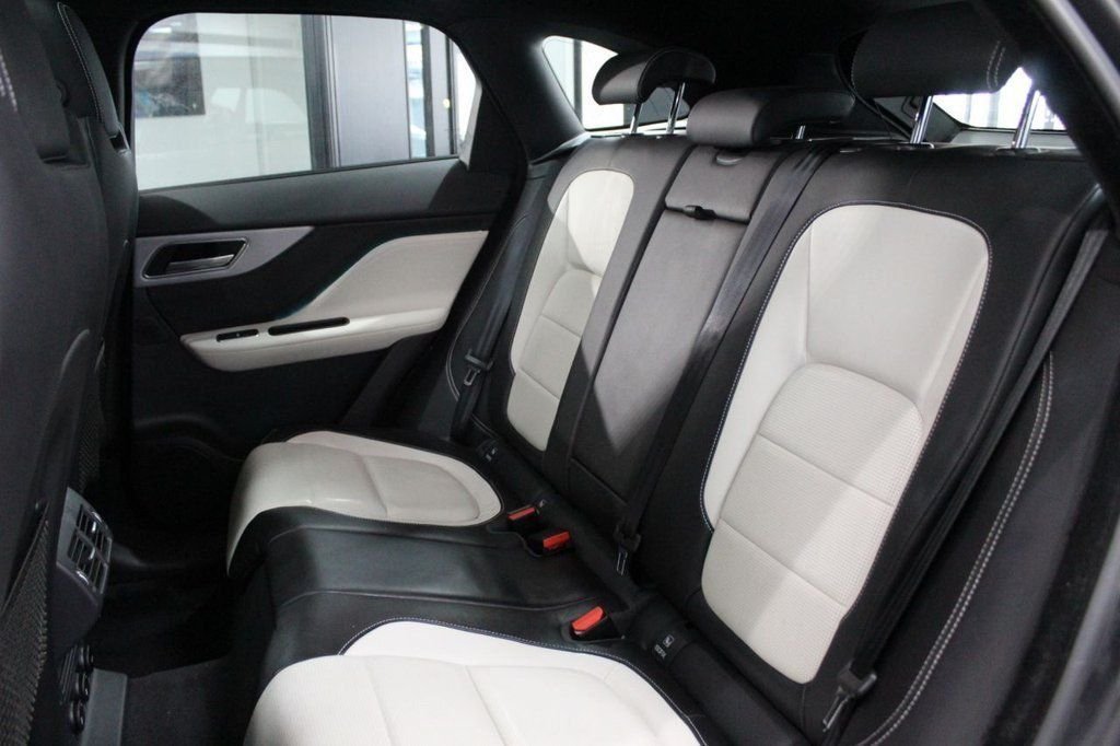 Used Jaguar F-Pace 2018 for sale - 76617667: Photo 11