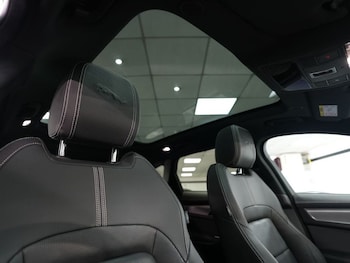 Used Jaguar F-Pace 2023 for sale - 79442736: Photo