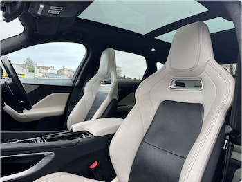 Used Jaguar F-Pace 2019 for sale - 79281309: Photo
