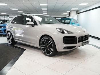 Used Porsche Cayenne 2023 for sale - 78828570: Photo