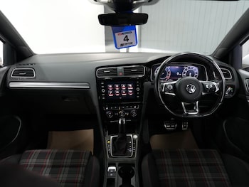 Used Volkswagen Golf 2020 for sale - 78349302: Photo