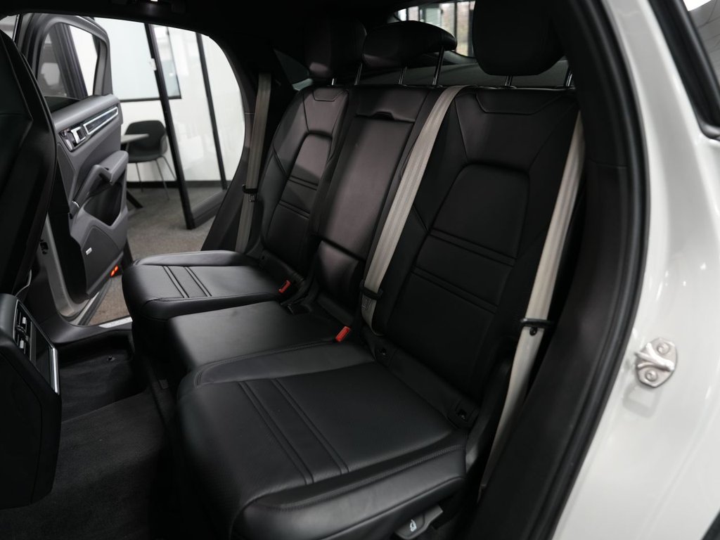 Used Porsche Cayenne 2023 for sale - 77810003: Photo 17