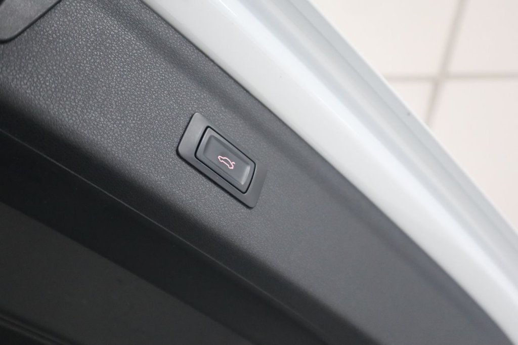 Used Audi Q3 2015 for sale - 77153846: Photo 10