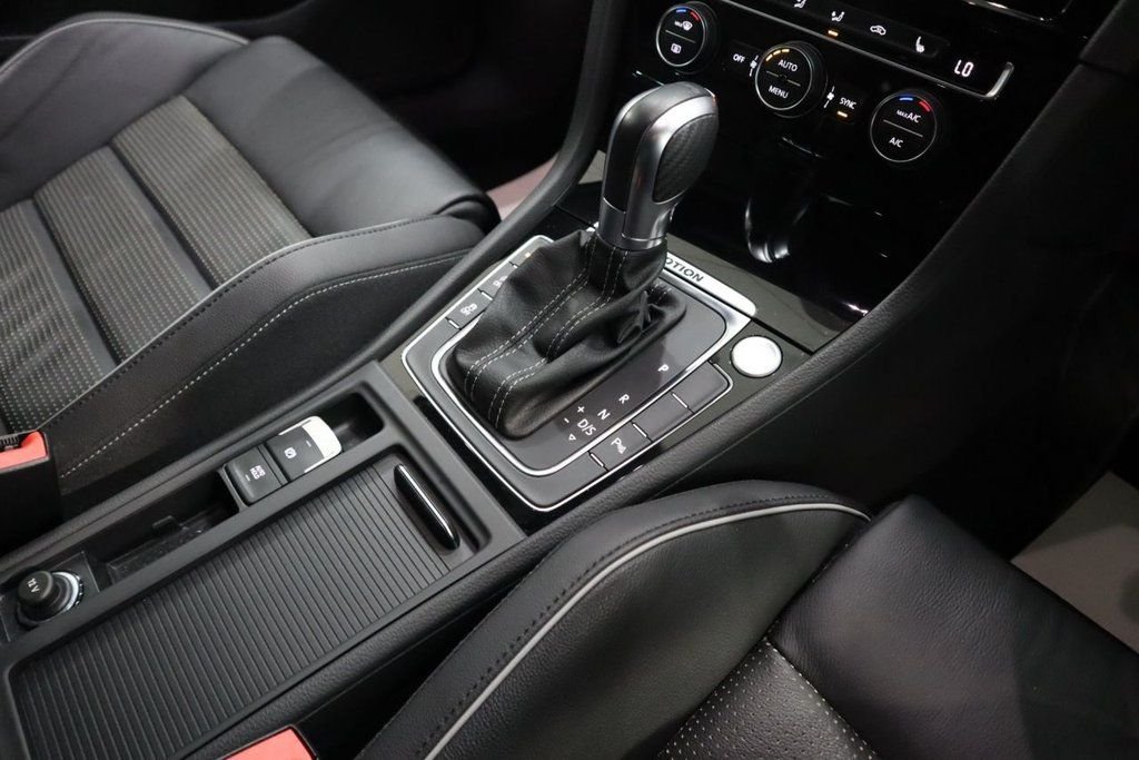 Used Volkswagen Golf 2019 for sale - 77122344: Photo 17