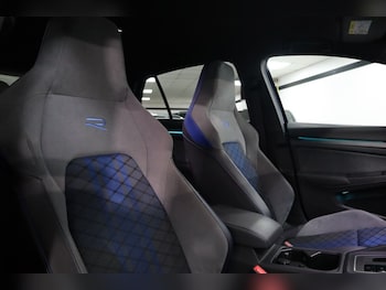 Used Volkswagen Golf 2021 for sale - 76617708: Photo