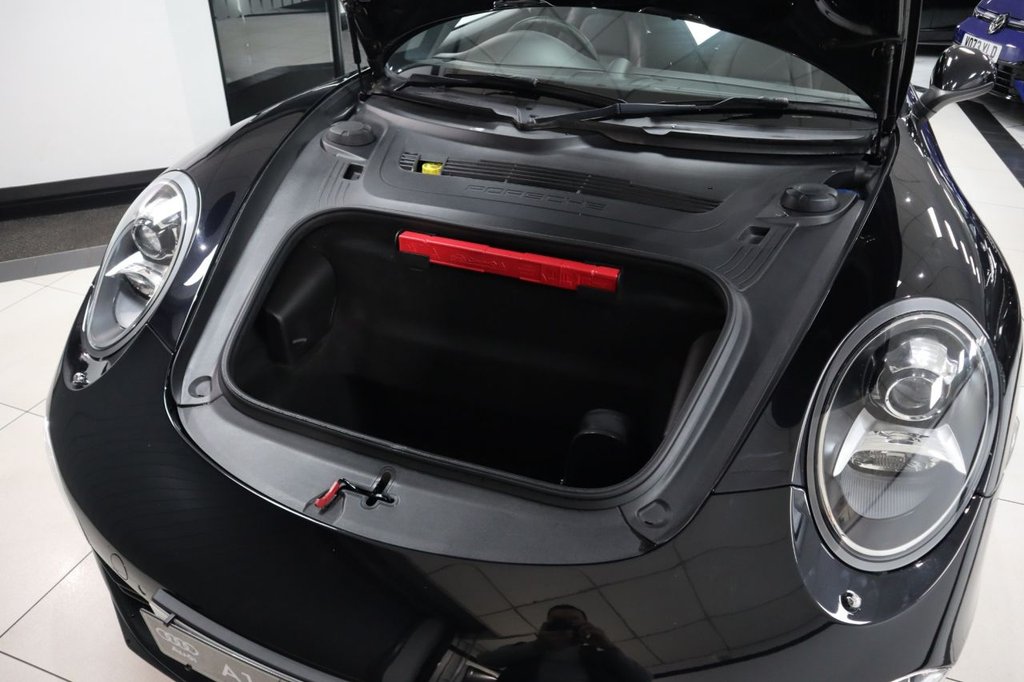 Used Porsche 911 2015 for sale - 76297196: Photo 11