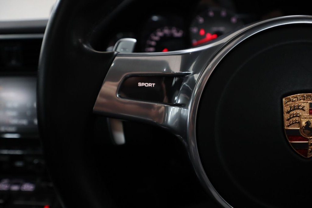 Used Porsche 911 2015 for sale - 76297196: Photo 31