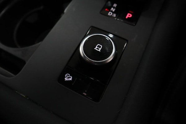 Used Land Rover Discovery 2022 for sale - 75335994: Photo 33