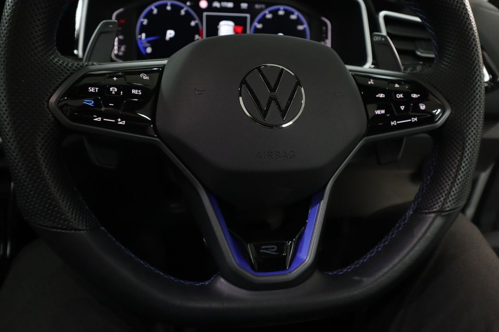 Used Volkswagen T-Roc 2023 for sale - 77276080: Photo 30