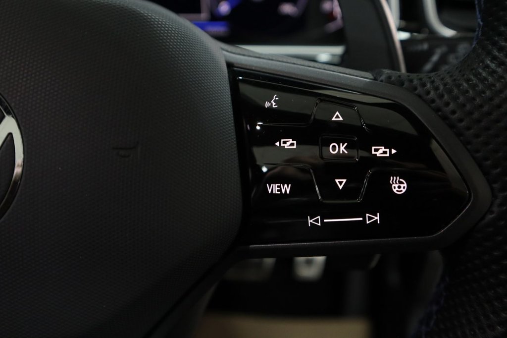 Used Volkswagen T-Roc 2023 for sale - 77276080: Photo 31