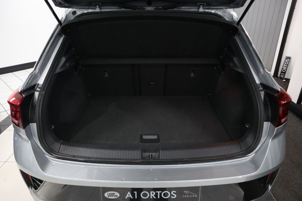 Used Volkswagen T-Roc 2023 for sale - 77276080: Photo 9