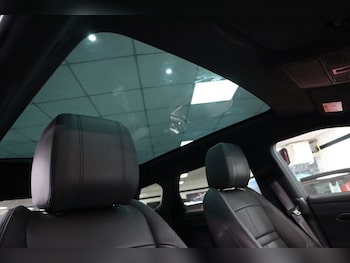 Used Land Rover Range Rover Evoque 2021 for sale - 76454352: Photo