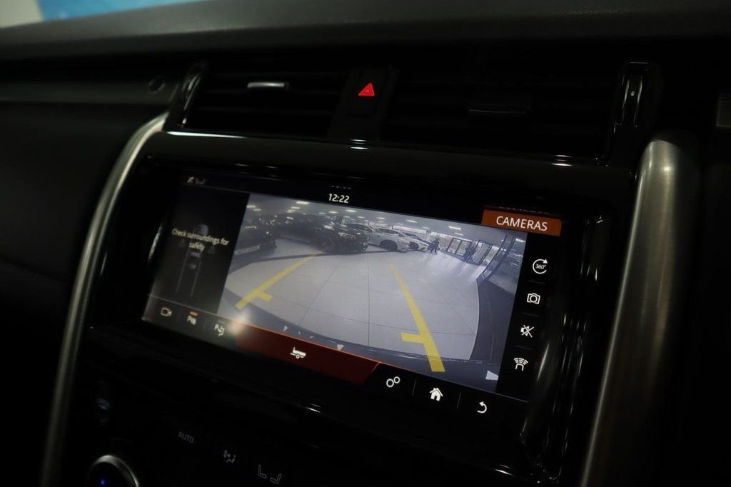 Used Land Rover Discovery 2020 for sale - 77642658: Photo 18