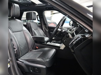 Used Land Rover Discovery 2020 for sale - 77642658: Photo