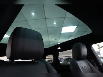 Used Land Rover Range Rover Evoque 2022 for sale - 76470563: Photo