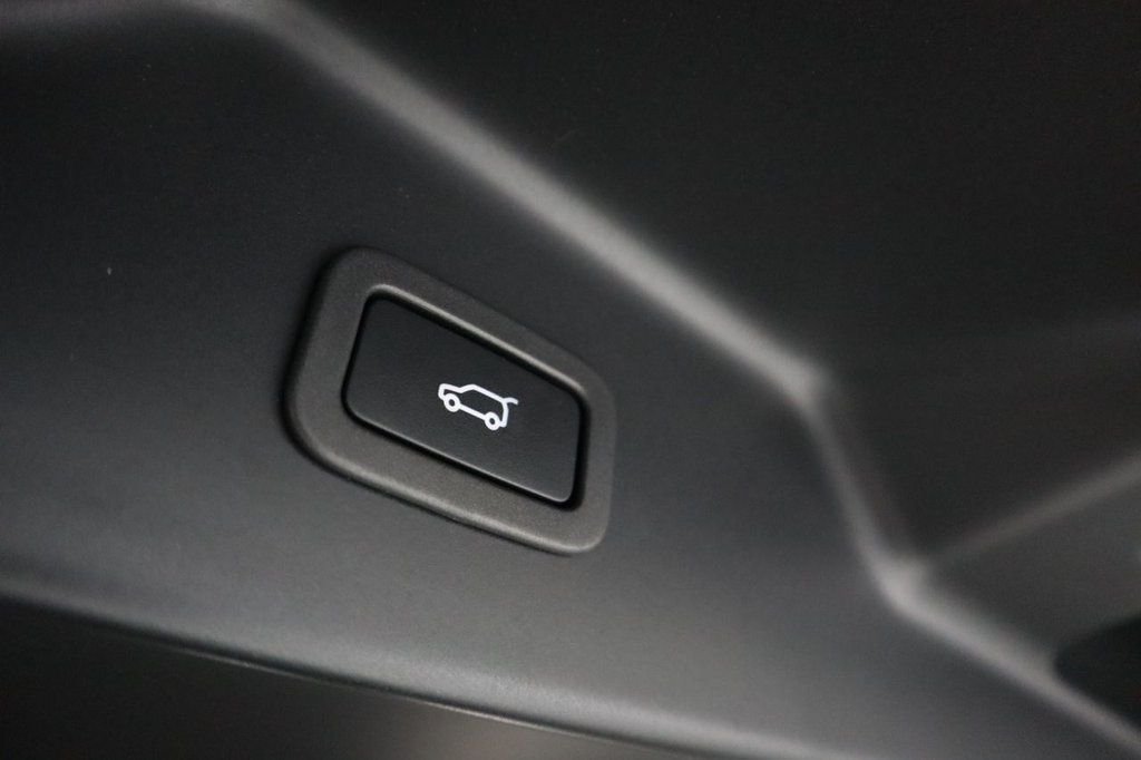 Used Land Rover Range Rover 2021 for sale - 76784046: Photo 11