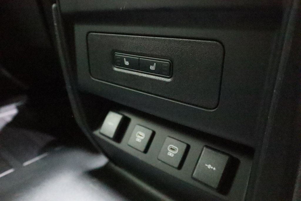 Used Land Rover Defender 2021 for sale - 76086403: Photo 20