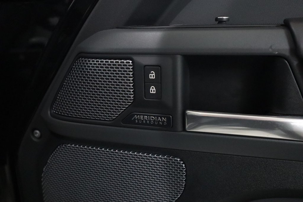 Used Land Rover Defender 2021 for sale - 76086403: Photo 24