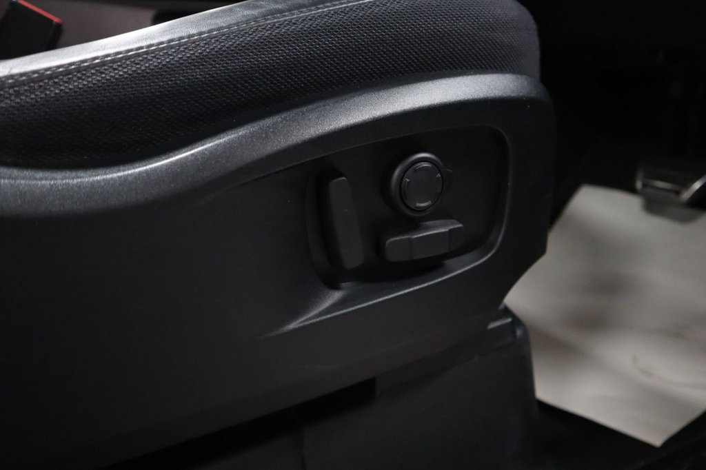 Used Land Rover Defender 2021 for sale - 76086403: Photo 26