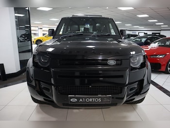 Used Land Rover Defender 2021 for sale - 76086403: Photo 2