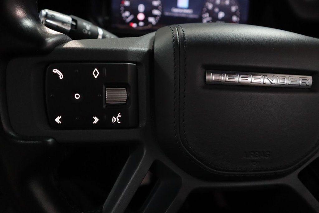Used Land Rover Defender 2021 for sale - 76086403: Photo 31
