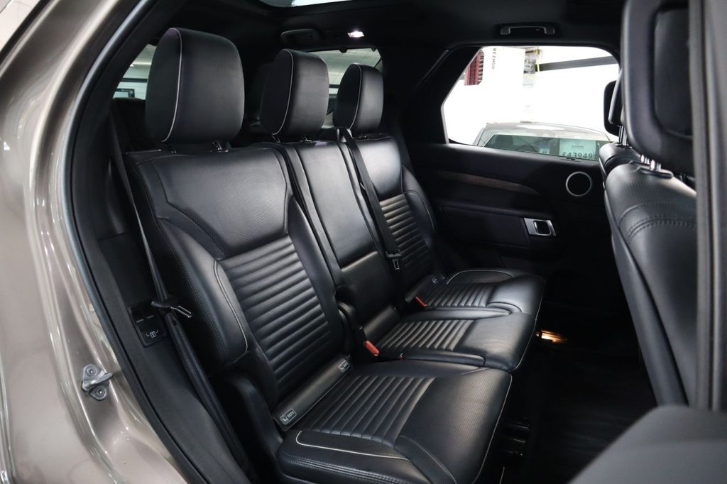 Used Land Rover Discovery 2017 for sale - 76660677: Photo 16