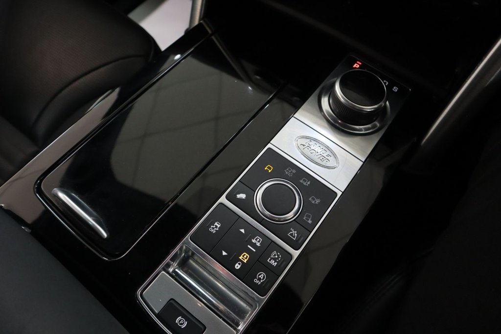 Used Land Rover Discovery 2017 for sale - 76660677: Photo 31