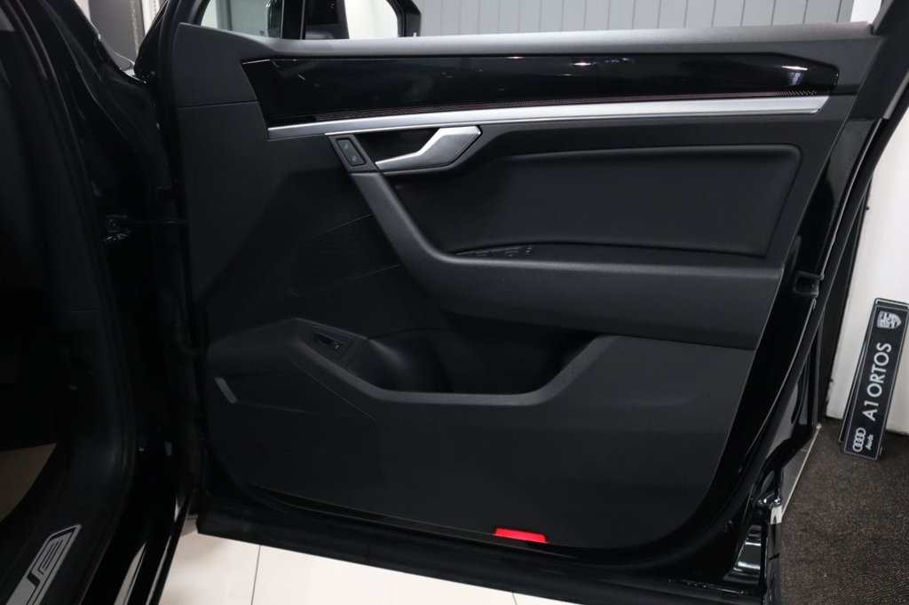 Used Volkswagen Touareg 2019 for sale - 77231969: Photo 19