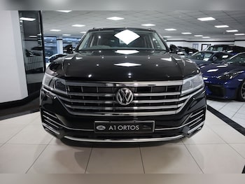 Used Volkswagen Touareg 2019 for sale - 77231969: Photo
