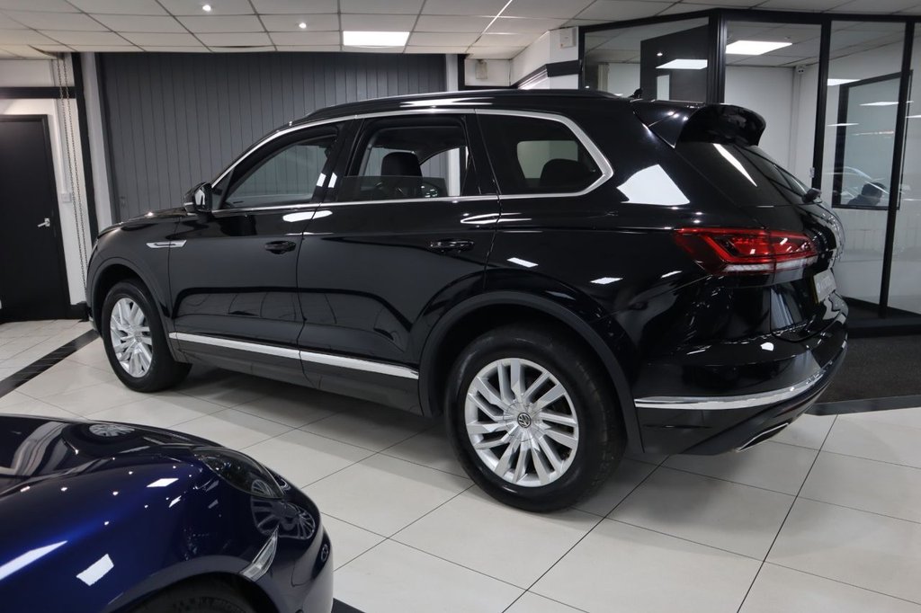 Used Volkswagen Touareg 2019 for sale - 77231969: Photo 4